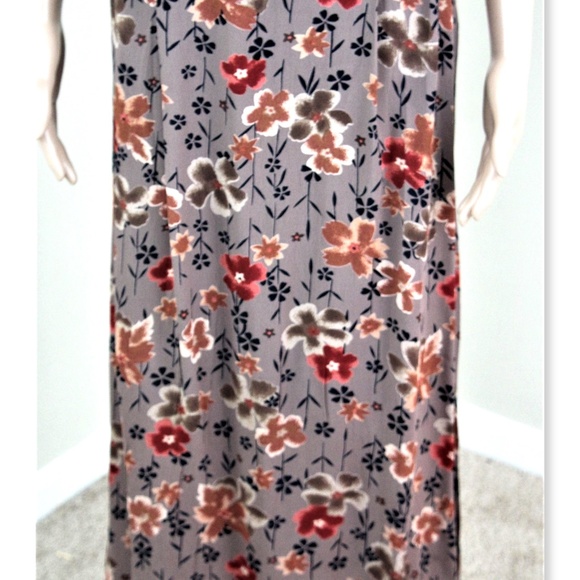 Maxi - Picture 5 of 7